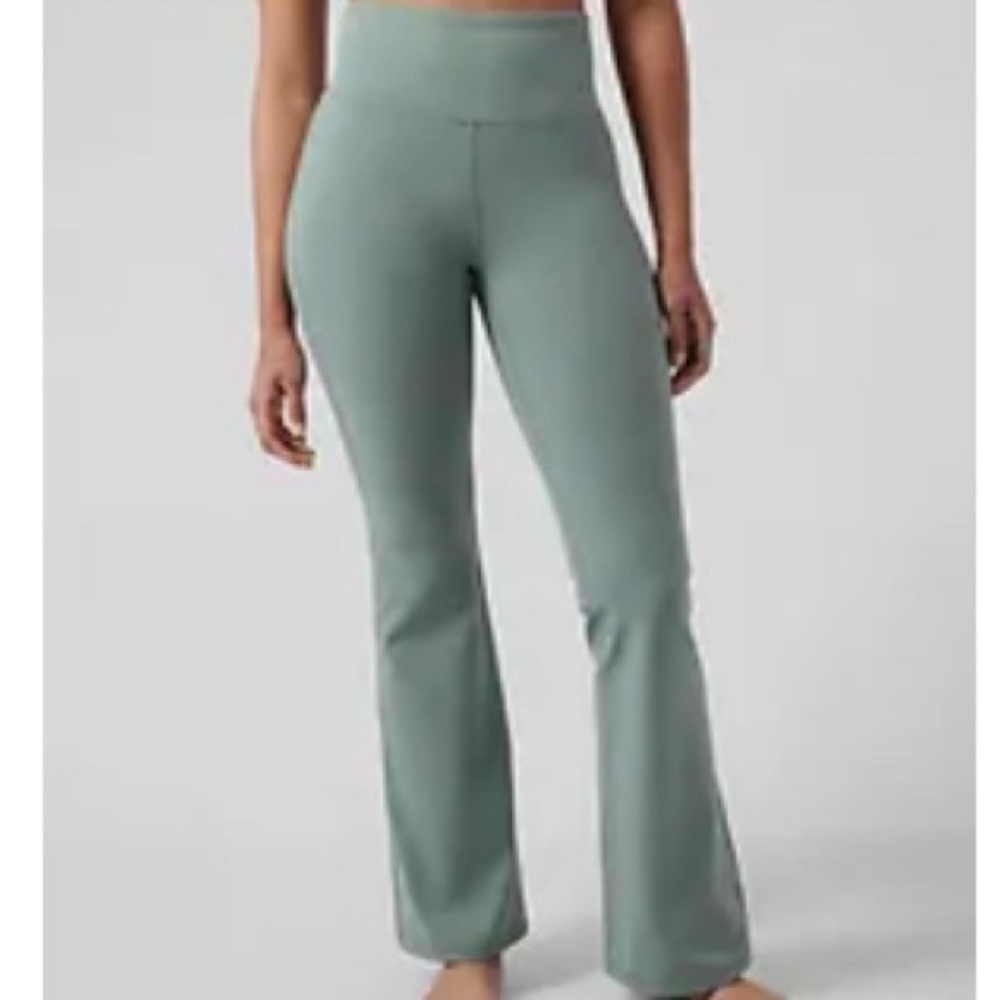 Athleta Wlation Flare Pant